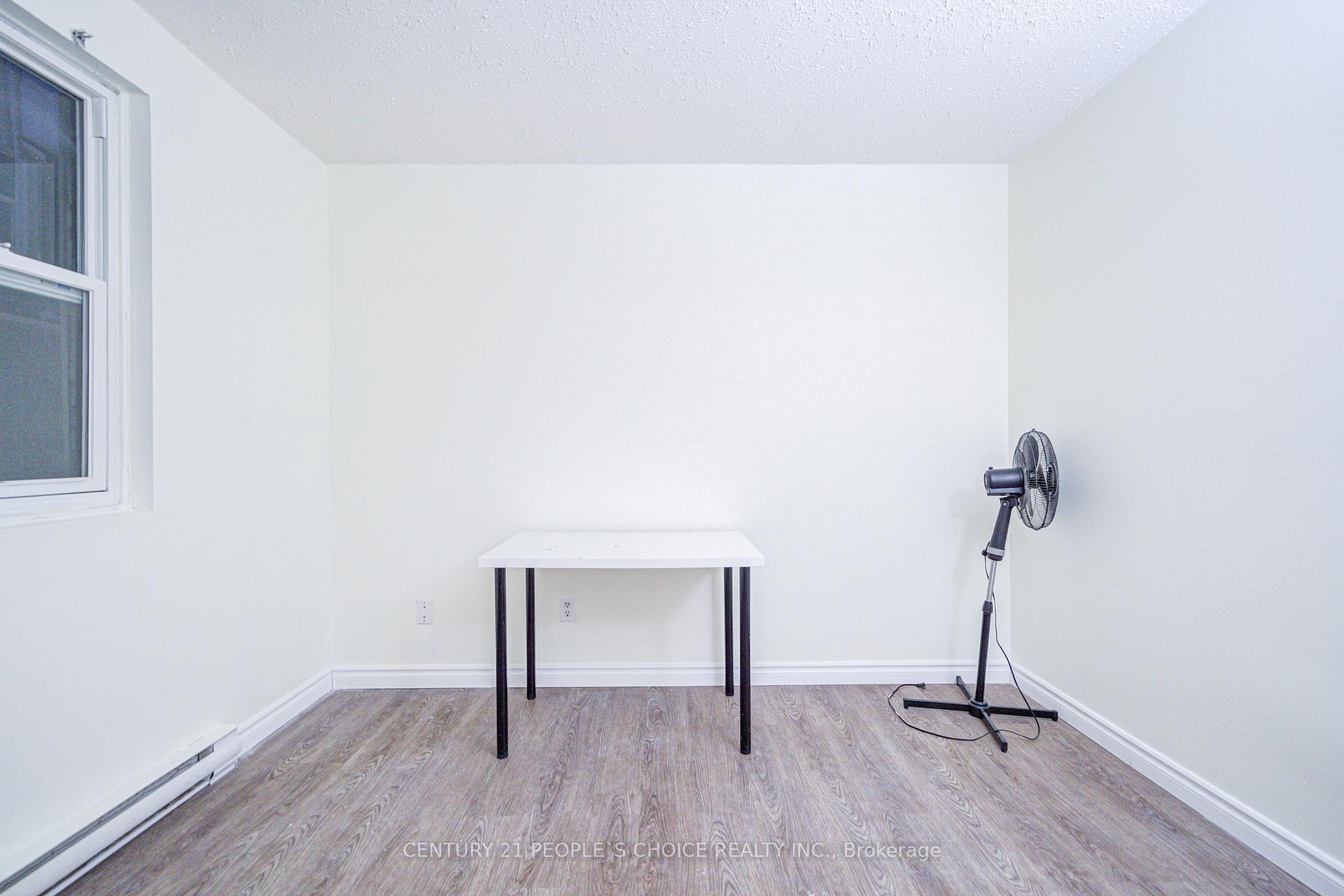 Photo 44 of Unit 2, 101 Westmount Road, Waterloo, Beechwood — HOMEH