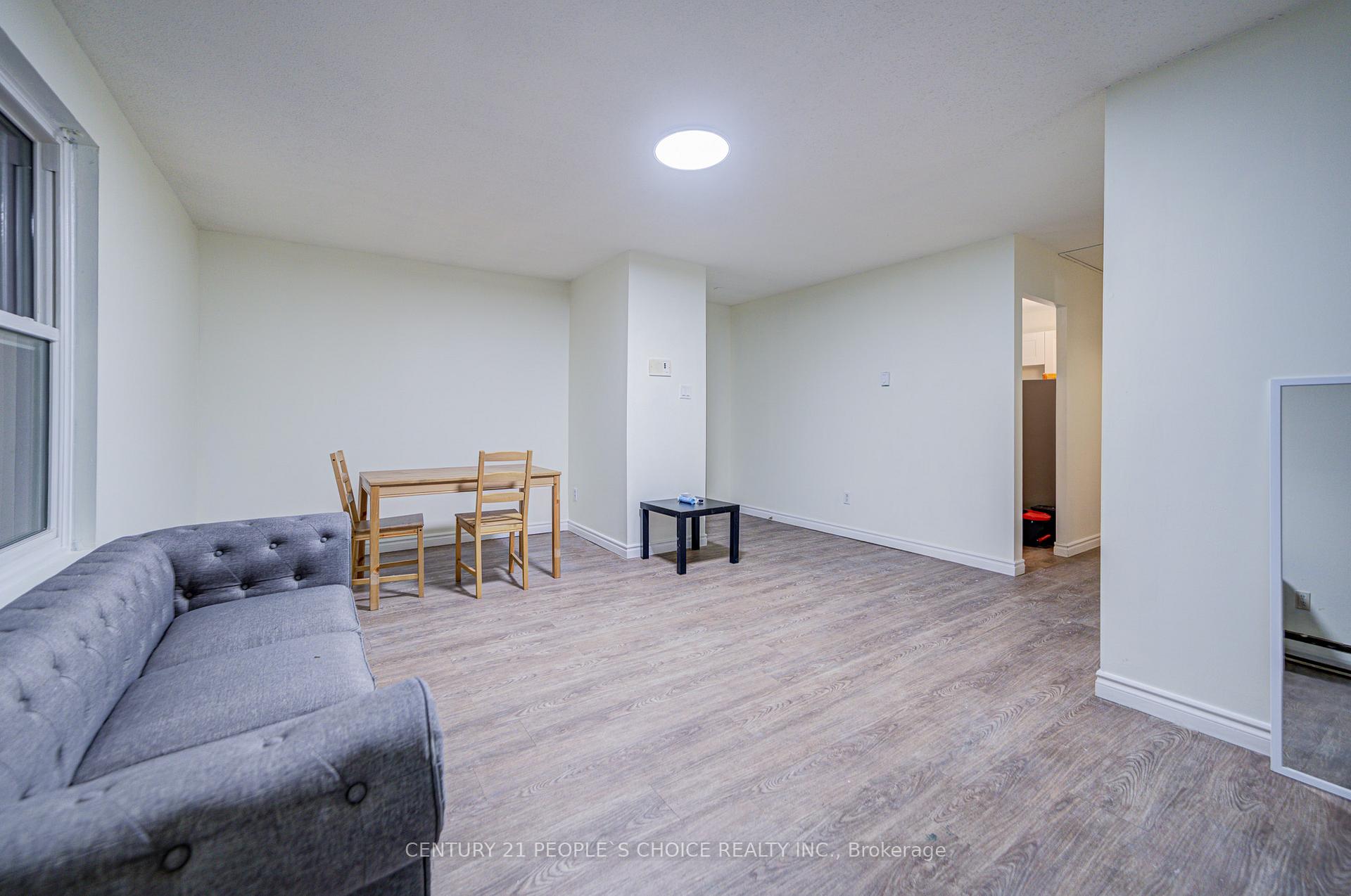 Photo 52 of Unit 2, 101 Westmount Road, Waterloo, Beechwood — HOMEH