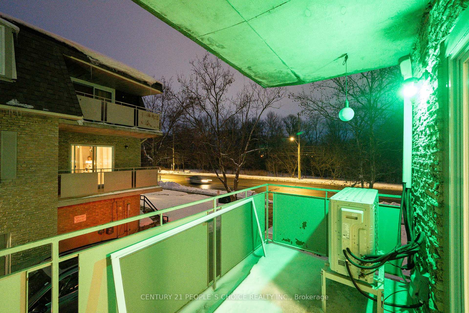 Photo 54 of Unit 2, 101 Westmount Road, Waterloo, Beechwood — HOMEH