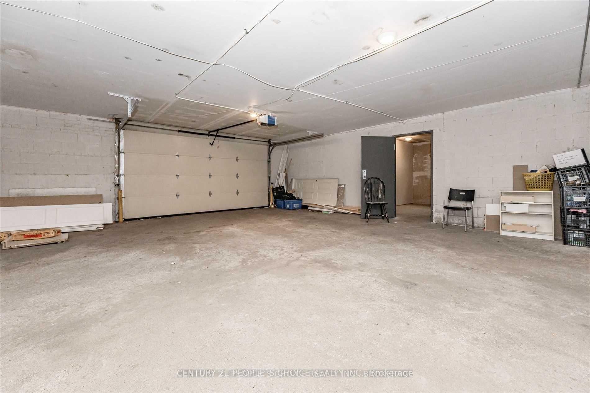 Photo 60 of Unit 2, 101 Westmount Road, Waterloo, Beechwood — HOMEH