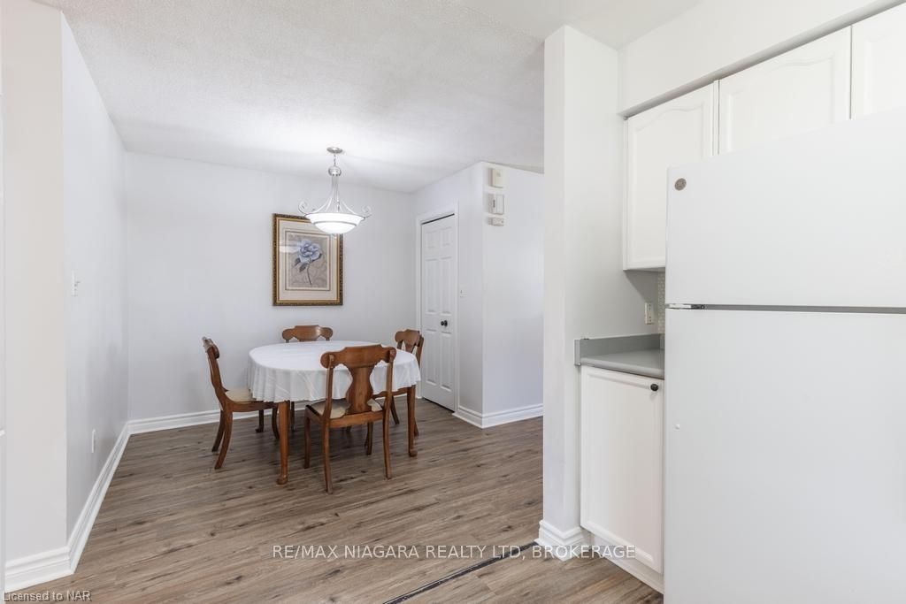 Photo 9 of Unit 110, 2 Walnut Street, St. Catharines, Oakdale — HOMEH