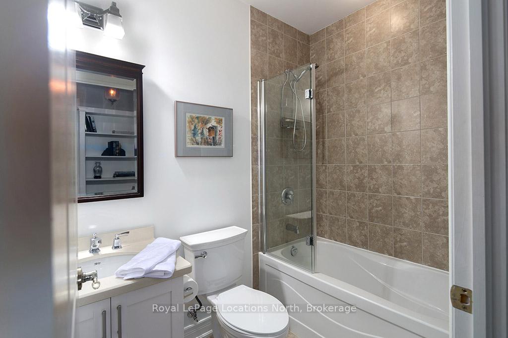 Photo 25 of Unit 203, 25 Beaver Street S, Blue Mountains — HOMEH