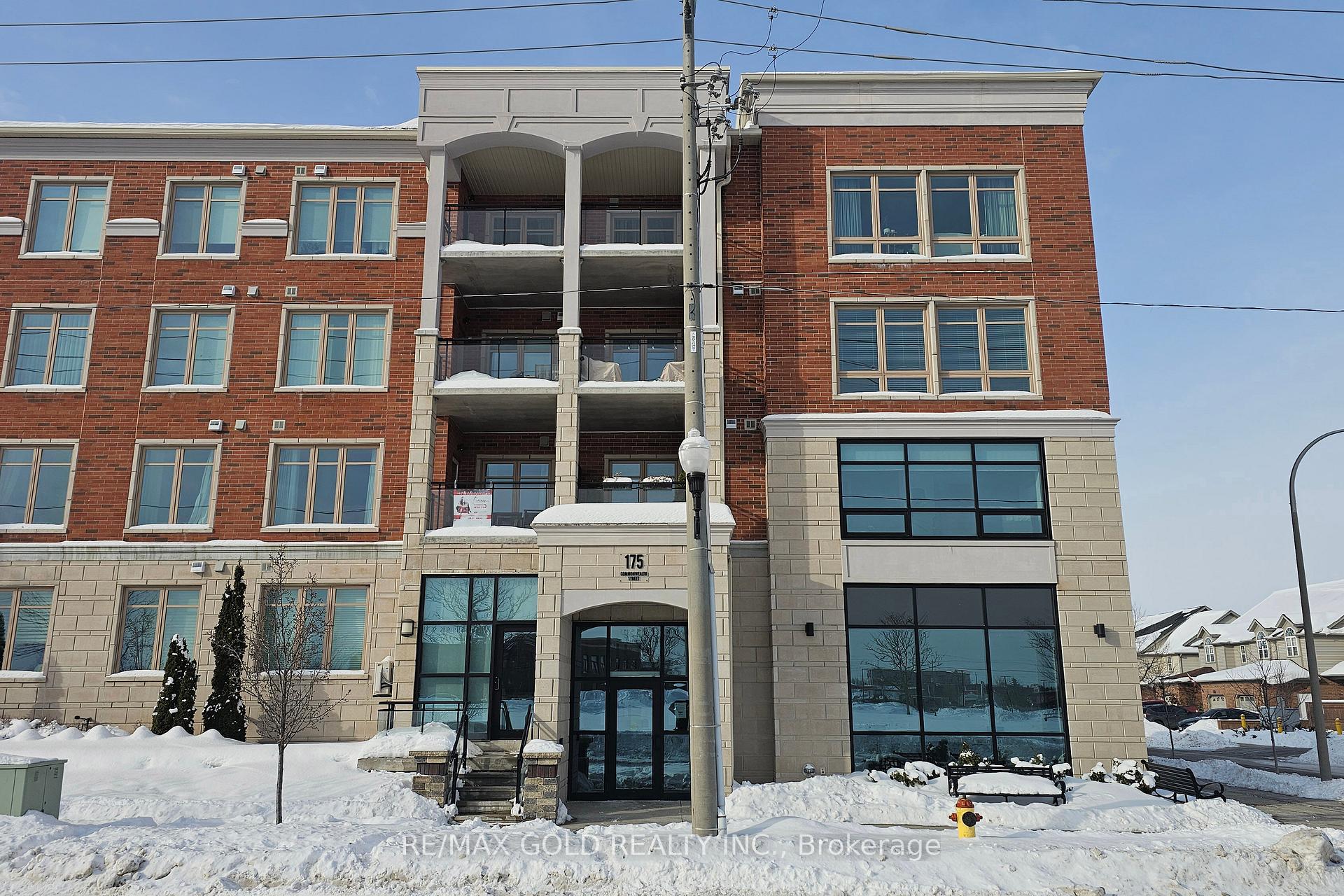 Front of Unit 107, 175 Commonwealth Street