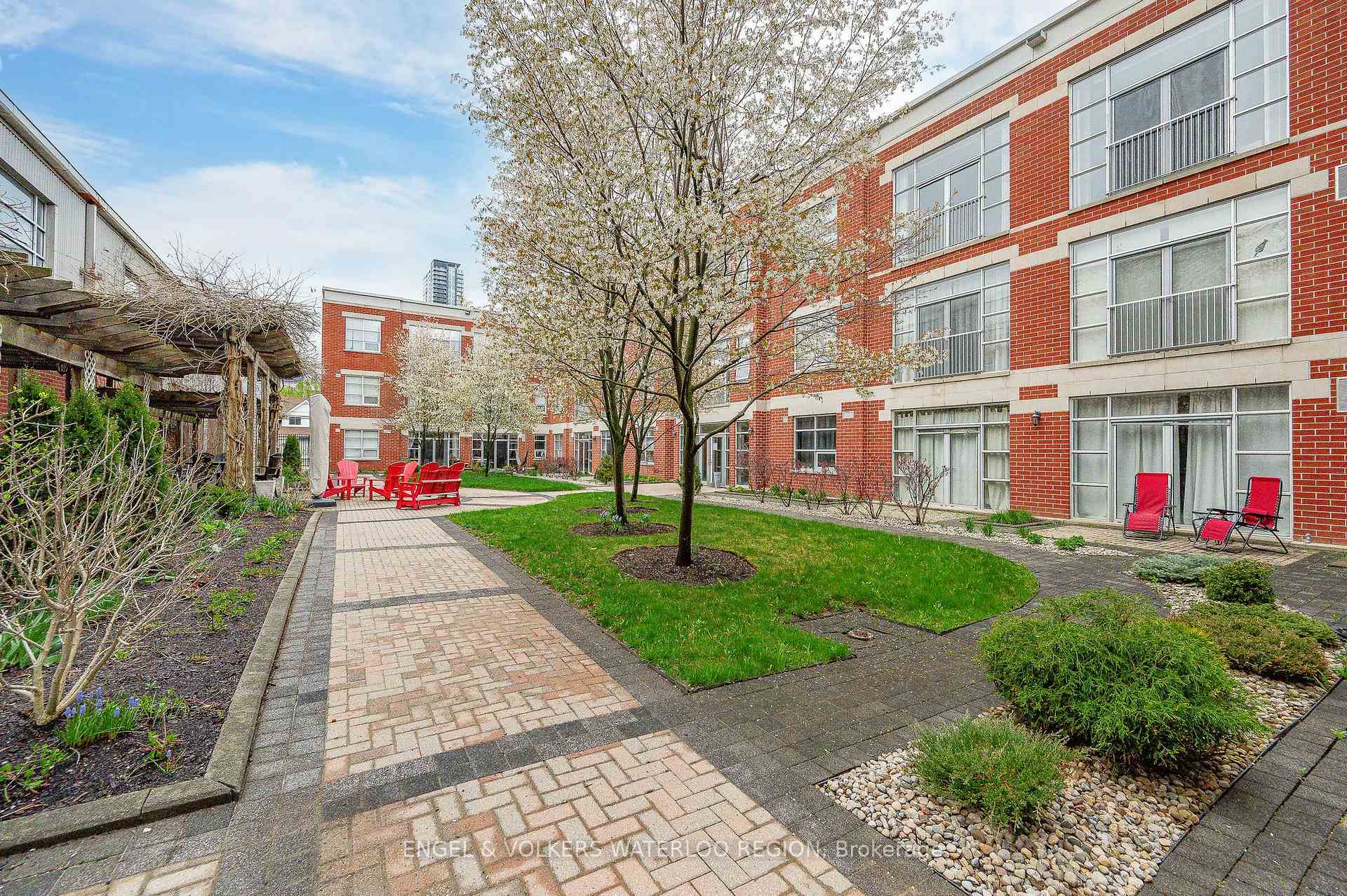 Photo 32 of Unit 212, 165 Duke Street E, Kitchener — HOMEH