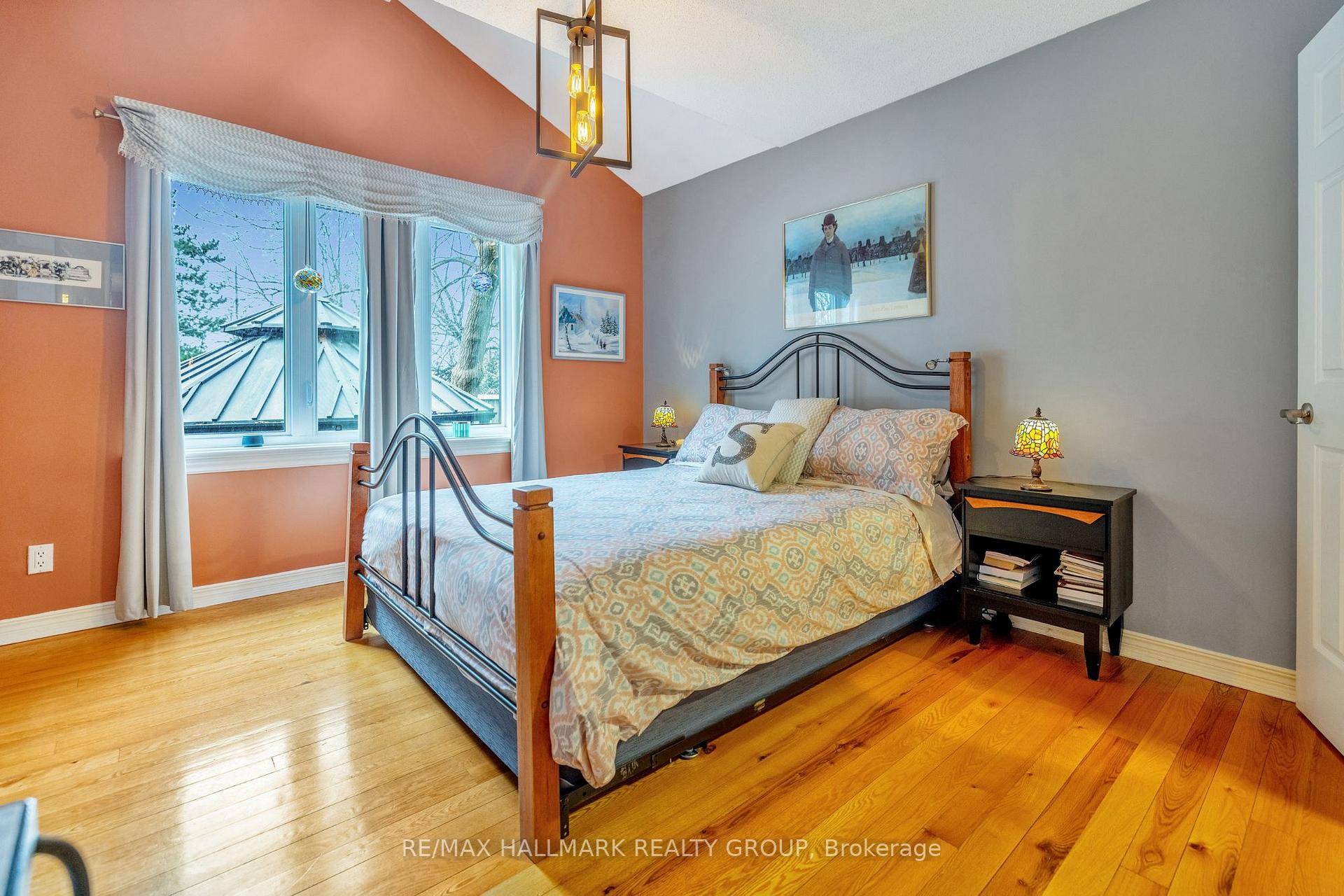 Photo 9 of 1580 Marley Crescent, Ottawa, Carson Grove — HOMEH
