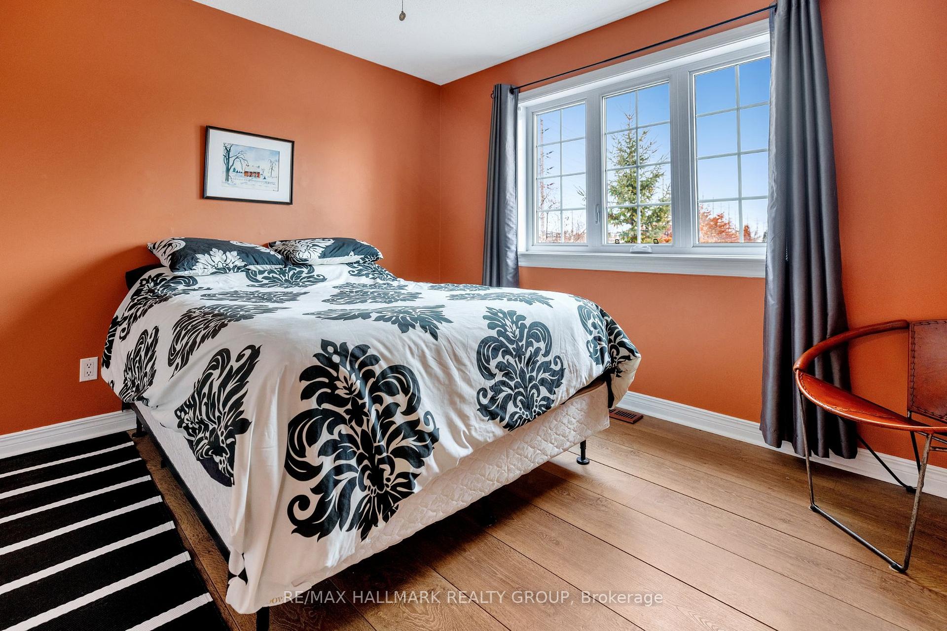 Photo 13 of 1580 Marley Crescent, Ottawa, Carson Grove — HOMEH