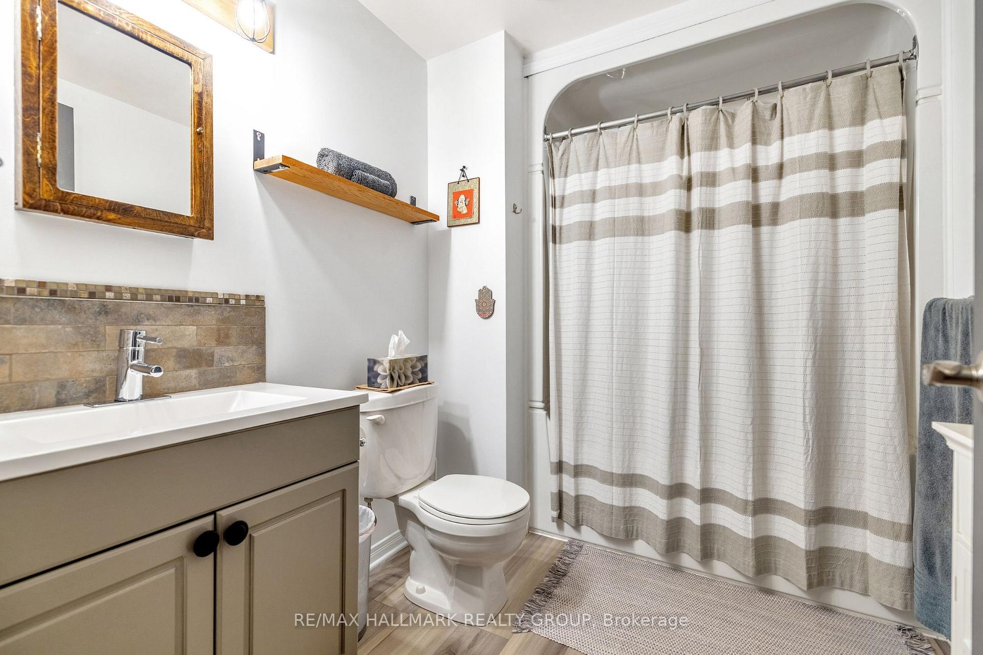Photo 17 of 1580 Marley Crescent, Ottawa, Carson Grove — HOMEH