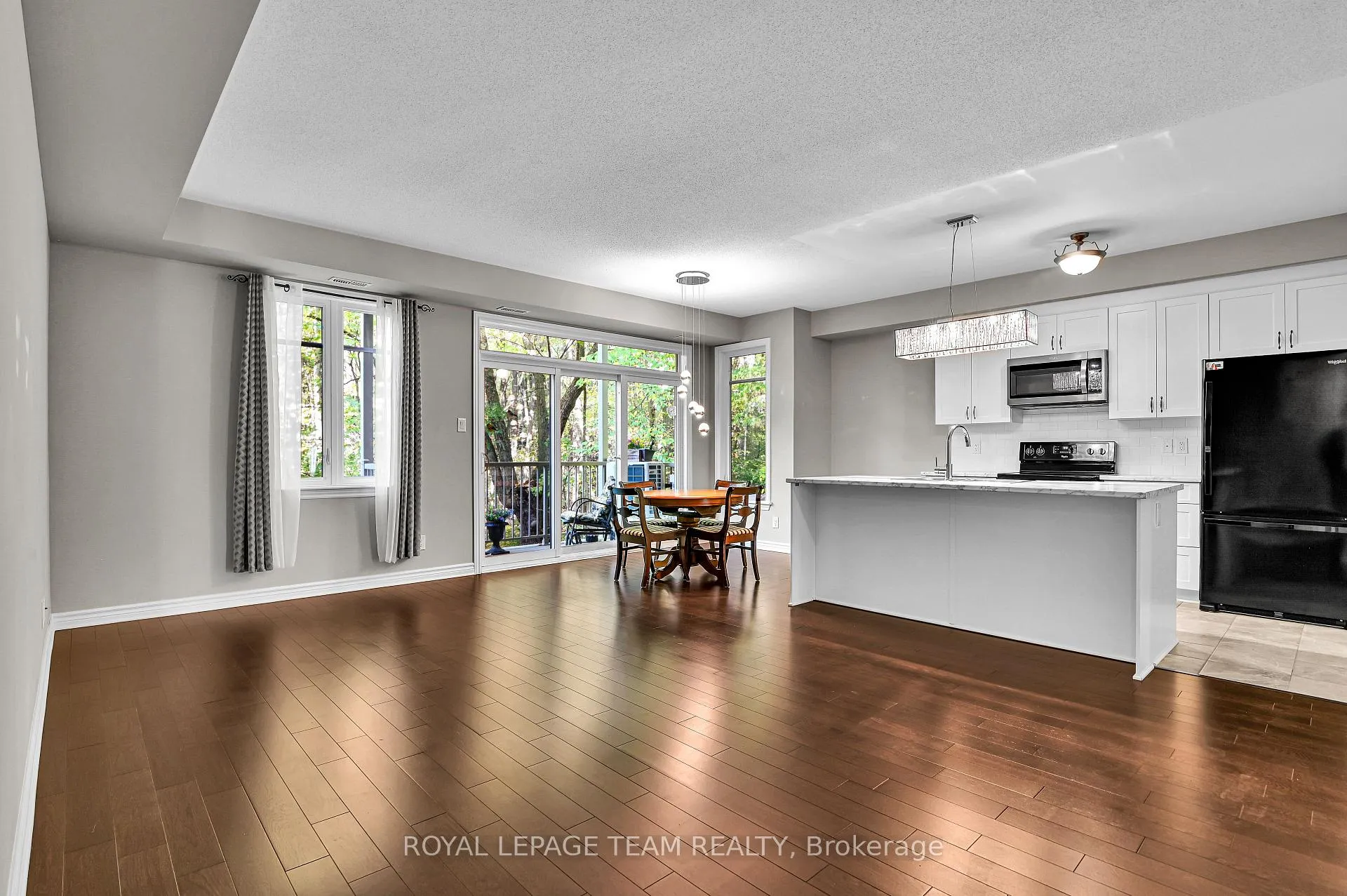 Photo 6 of Unit D, 1030 Beryl Private, Ottawa, Riverside South/Gloucester Glen — HOMEH