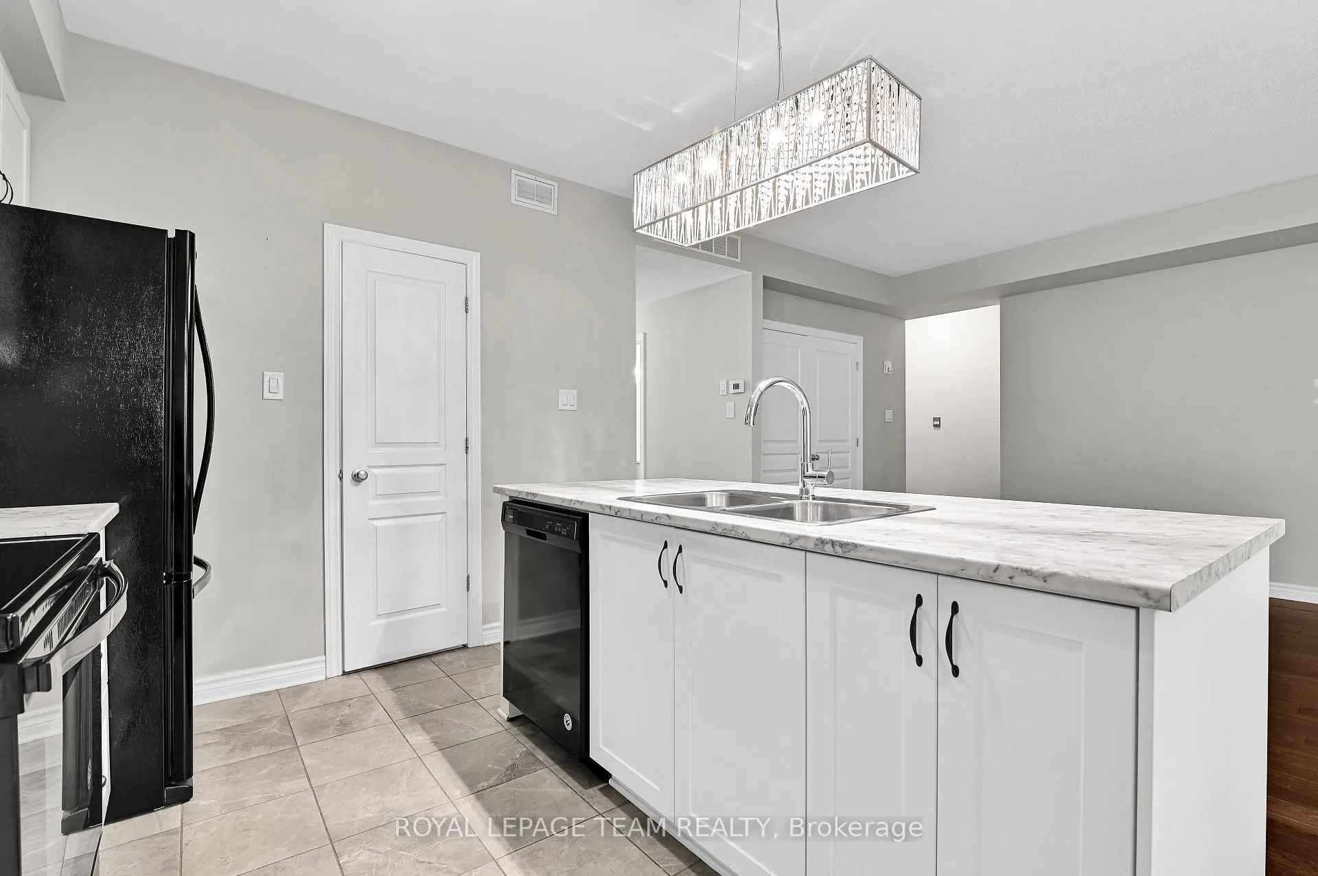 Photo 10 of Unit D, 1030 Beryl Private, Ottawa, Riverside South/Gloucester Glen — HOMEH