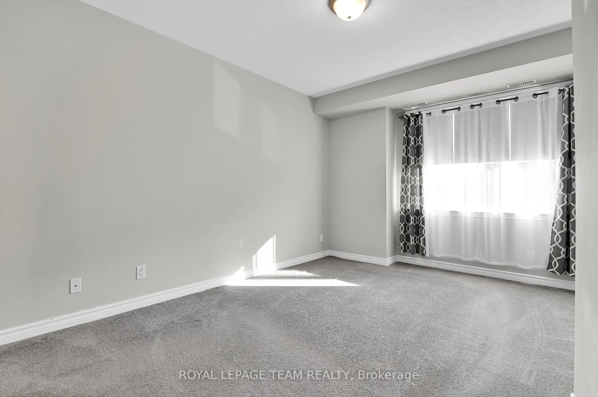 Photo 20 of Unit D, 1030 Beryl Private, Ottawa, Riverside South/Gloucester Glen — HOMEH