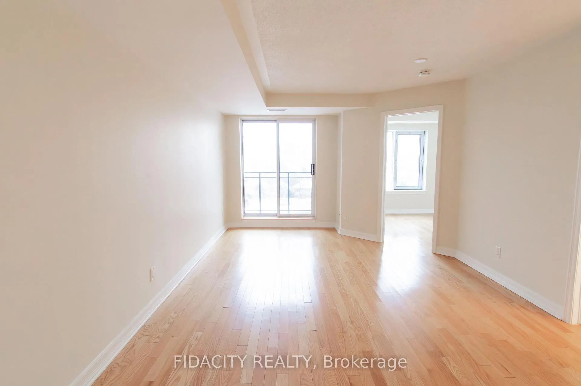 Photo 5 of Unit 6E, 310 Central Park Drive, Ottawa, Central Park — HOMEH