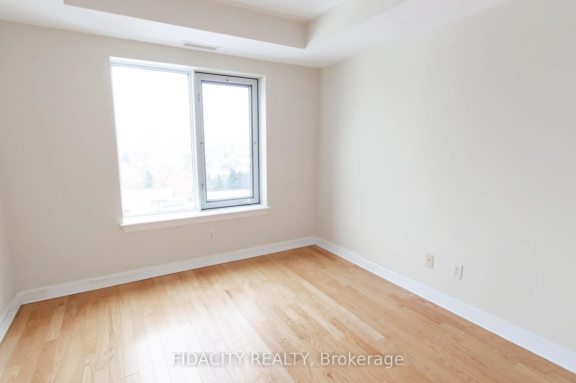 Photo 7 of Unit 6E, 310 Central Park Drive, Ottawa, Central Park — HOMEH