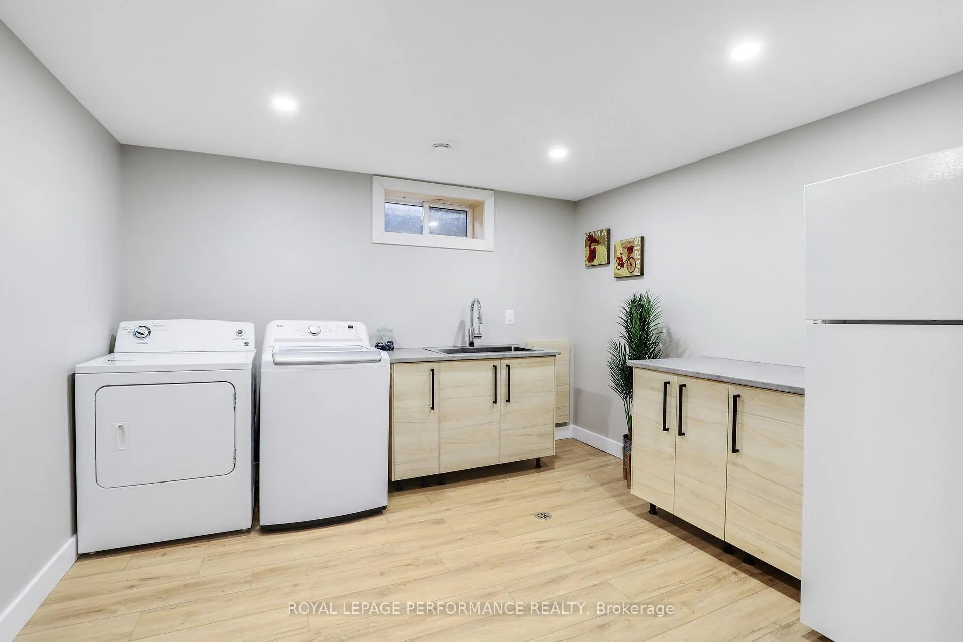 Photo 64 of 2320 Nerta Street, Ottawa, Hawthorne Meadows — HOMEH