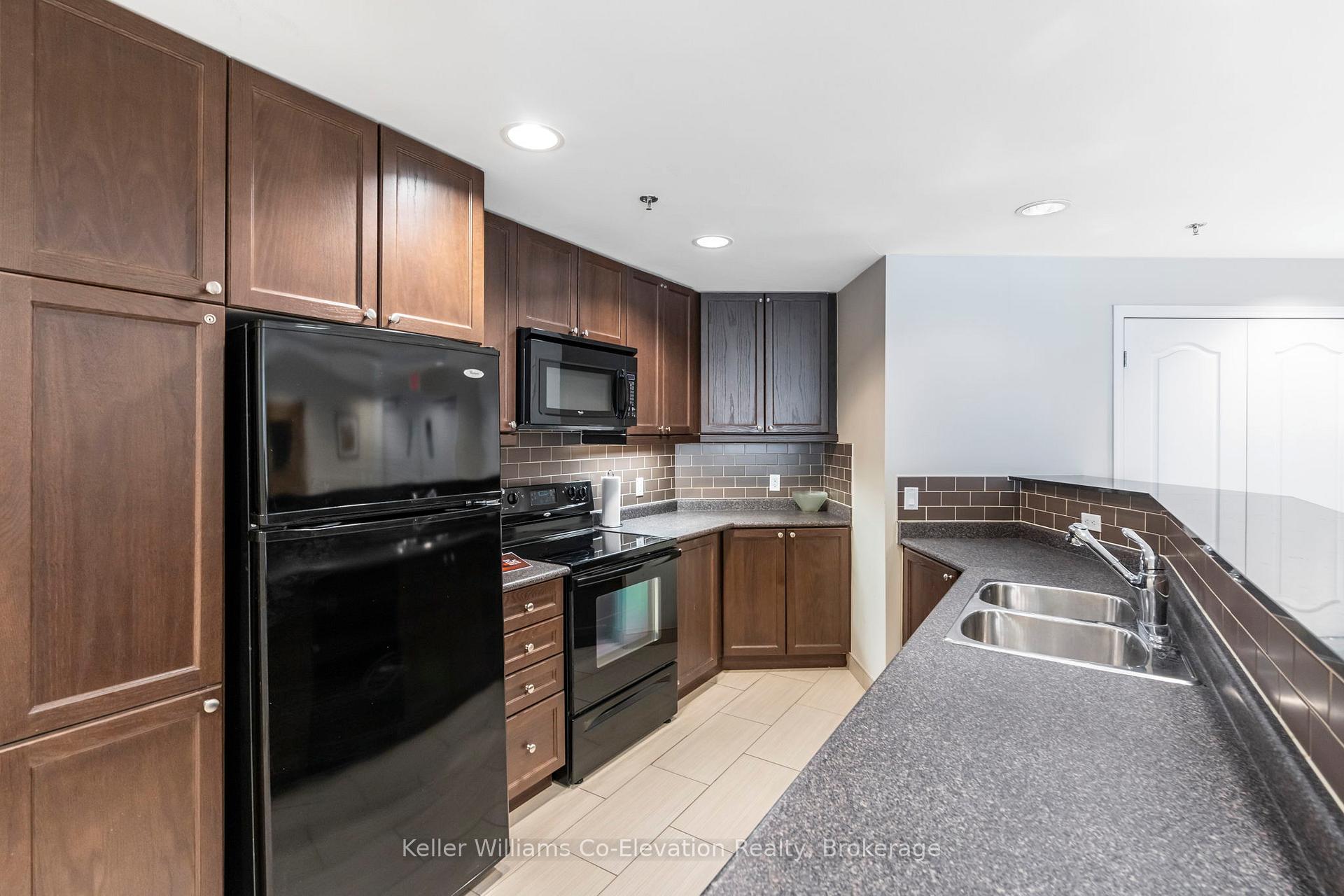 Photo 41 of Unit LPH01, 699 Aberdeen Boulevard, Midland — HOMEH