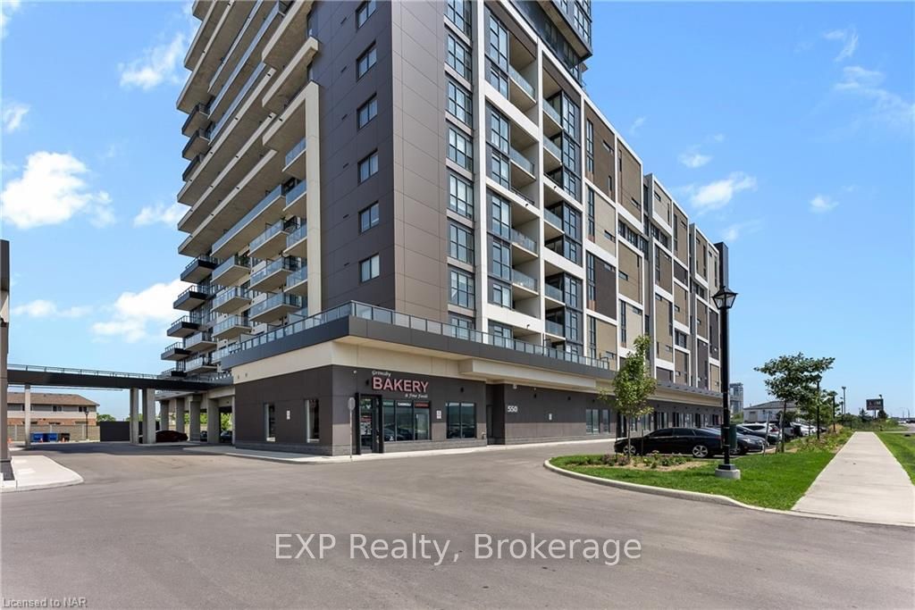 Front of Unit 219, 550 North Service Road