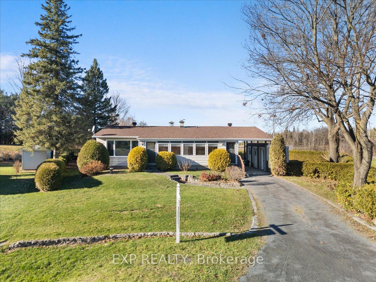 Photo 2 of 5 Hillview Circle, Champlain, Vankleek Hill — HOMEH