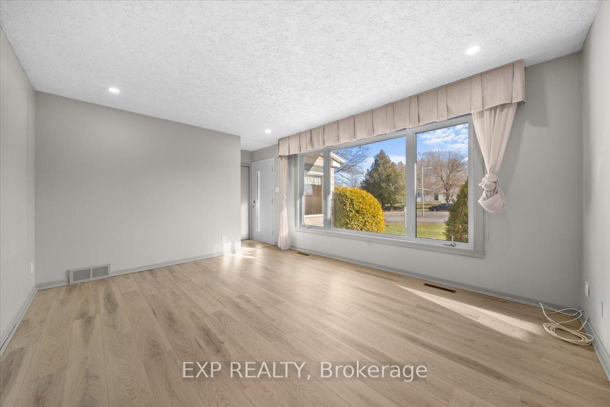 Photo 23 of 5 Hillview Circle, Champlain, Vankleek Hill — HOMEH