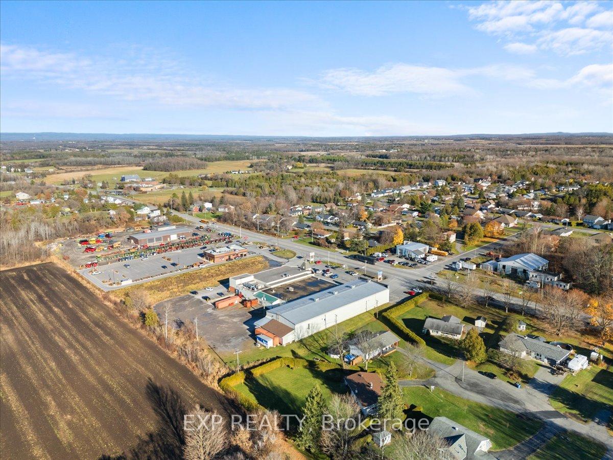 Photo 33 of 5 Hillview Circle, Champlain, Vankleek Hill — HOMEH