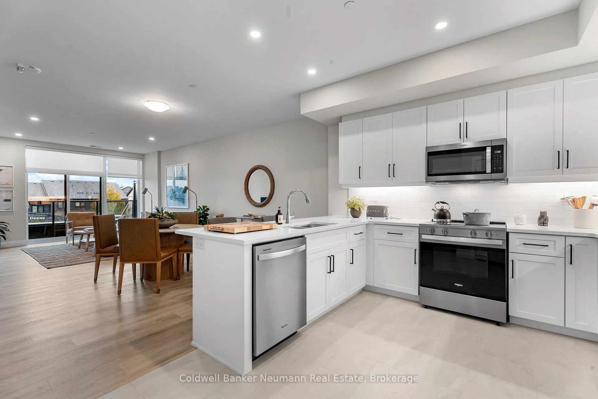 Photo 3 of Unit 211, 1882 Gordon Street, Guelph, Pineridge/Westminster Woods — HOMEH