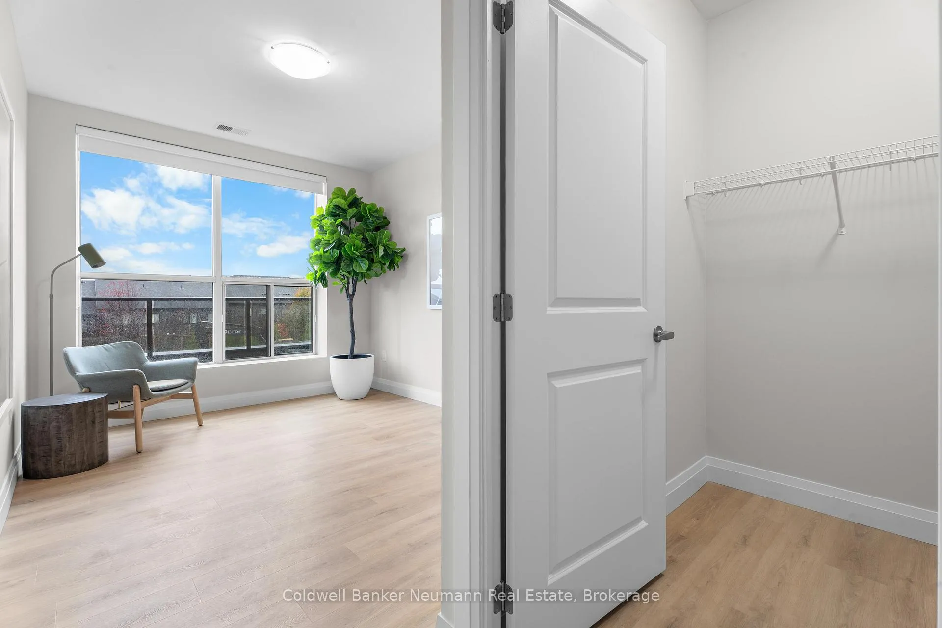 Photo 16 of Unit 211, 1882 Gordon Street, Guelph, Pineridge/Westminster Woods — HOMEH