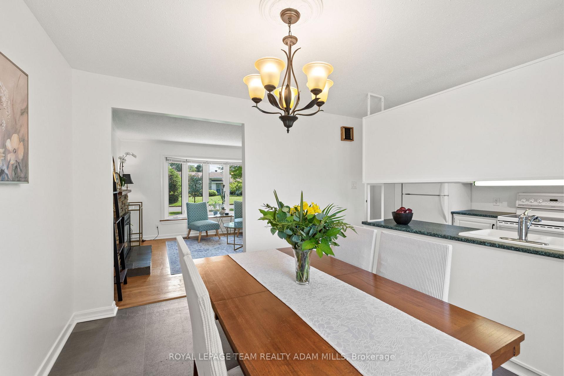 Photo 16 of 7 Elterwater Avenue, Ottawa, Crystal Beach — HOMEH