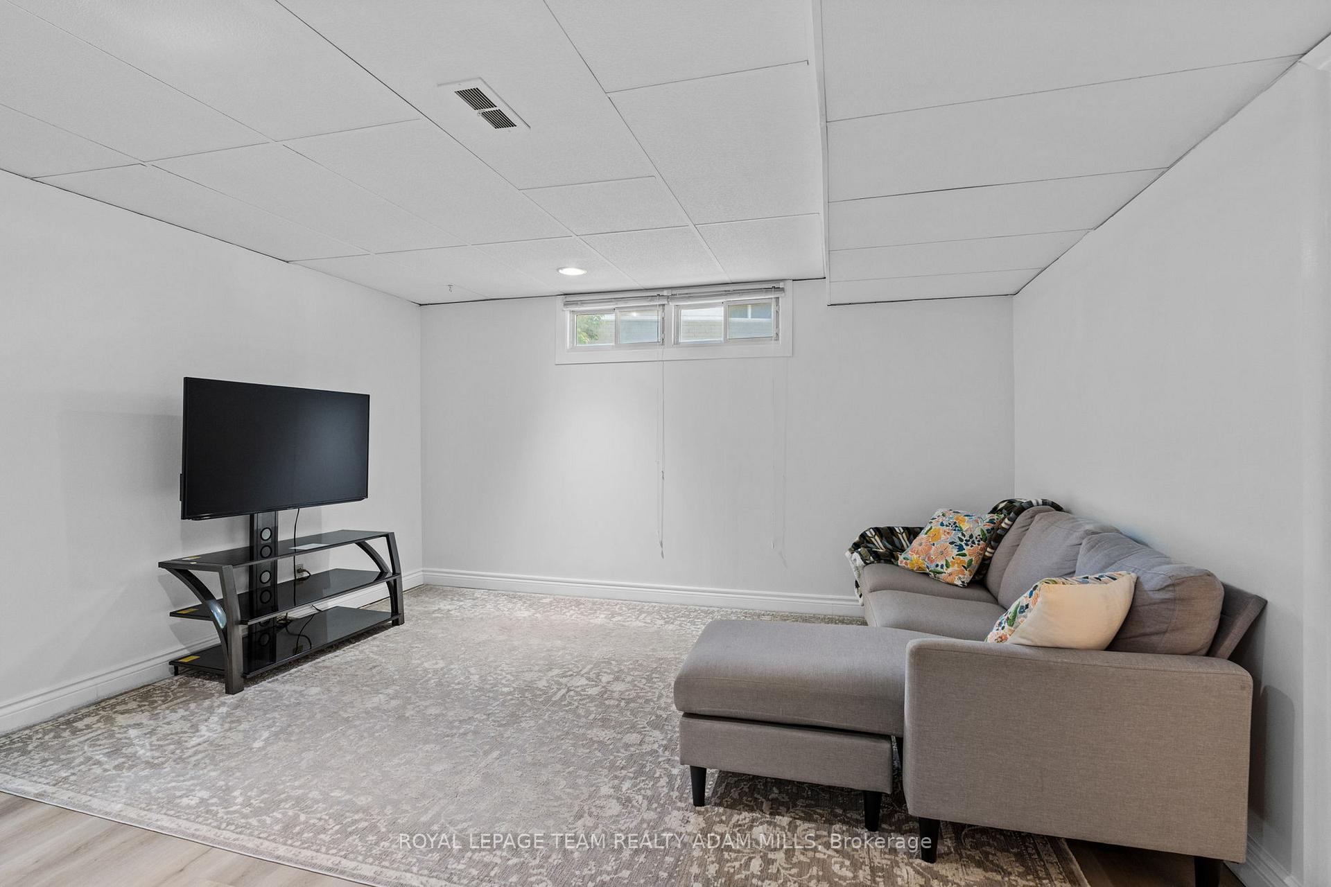 Photo 26 of 7 Elterwater Avenue, Ottawa, Crystal Beach — HOMEH