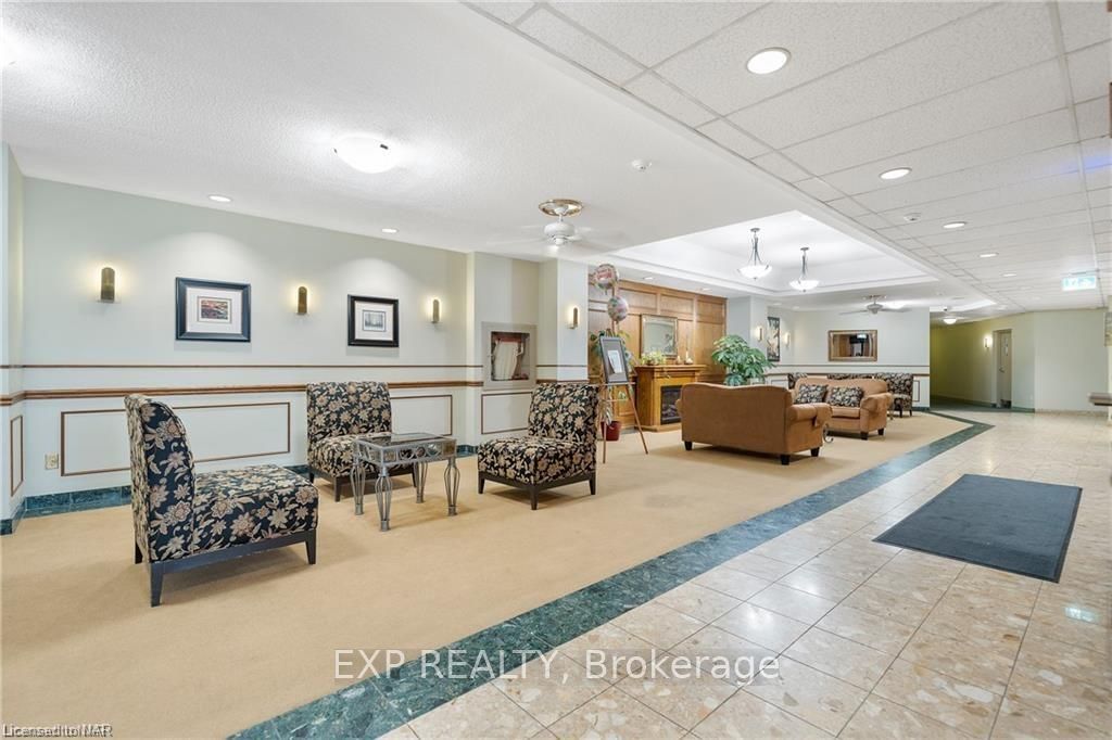 Photo 4 of Unit 305, 7 Gale Crescent, St. Catharines, E. Chester — HOMEH