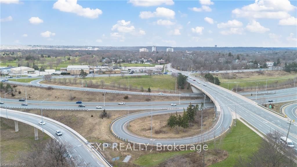 Photo 36 of Unit 305, 7 Gale Crescent, St. Catharines, E. Chester — HOMEH
