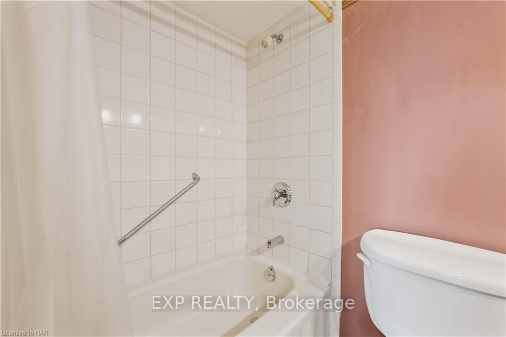 Photo 24 of Unit 305, 7 Gale Crescent, St. Catharines, E. Chester — HOMEH