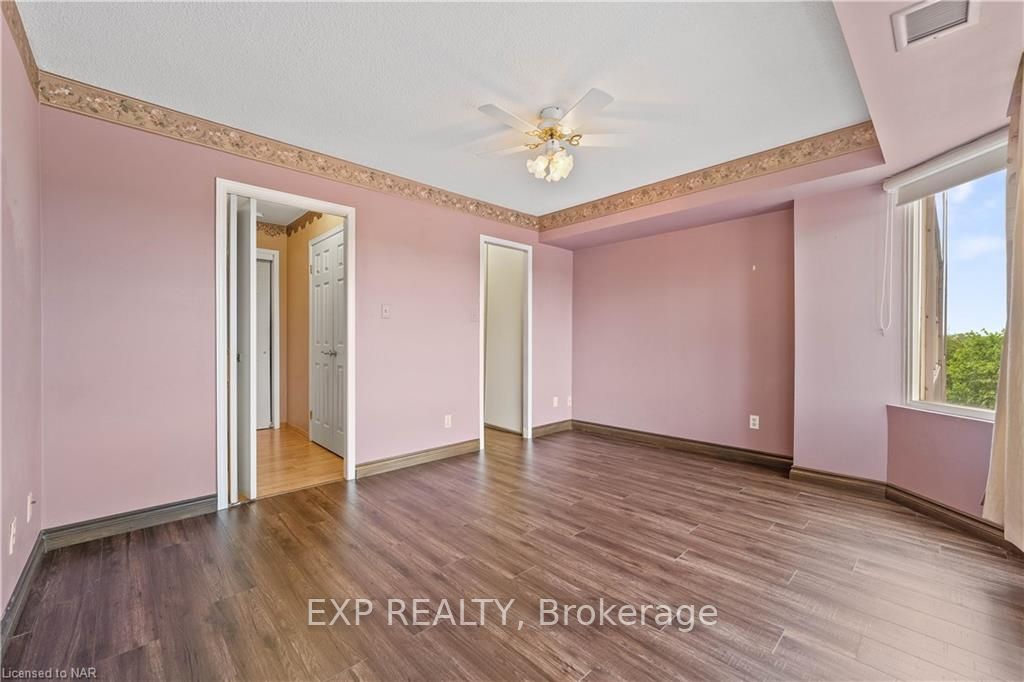 Photo 23 of Unit 305, 7 Gale Crescent, St. Catharines, E. Chester — HOMEH