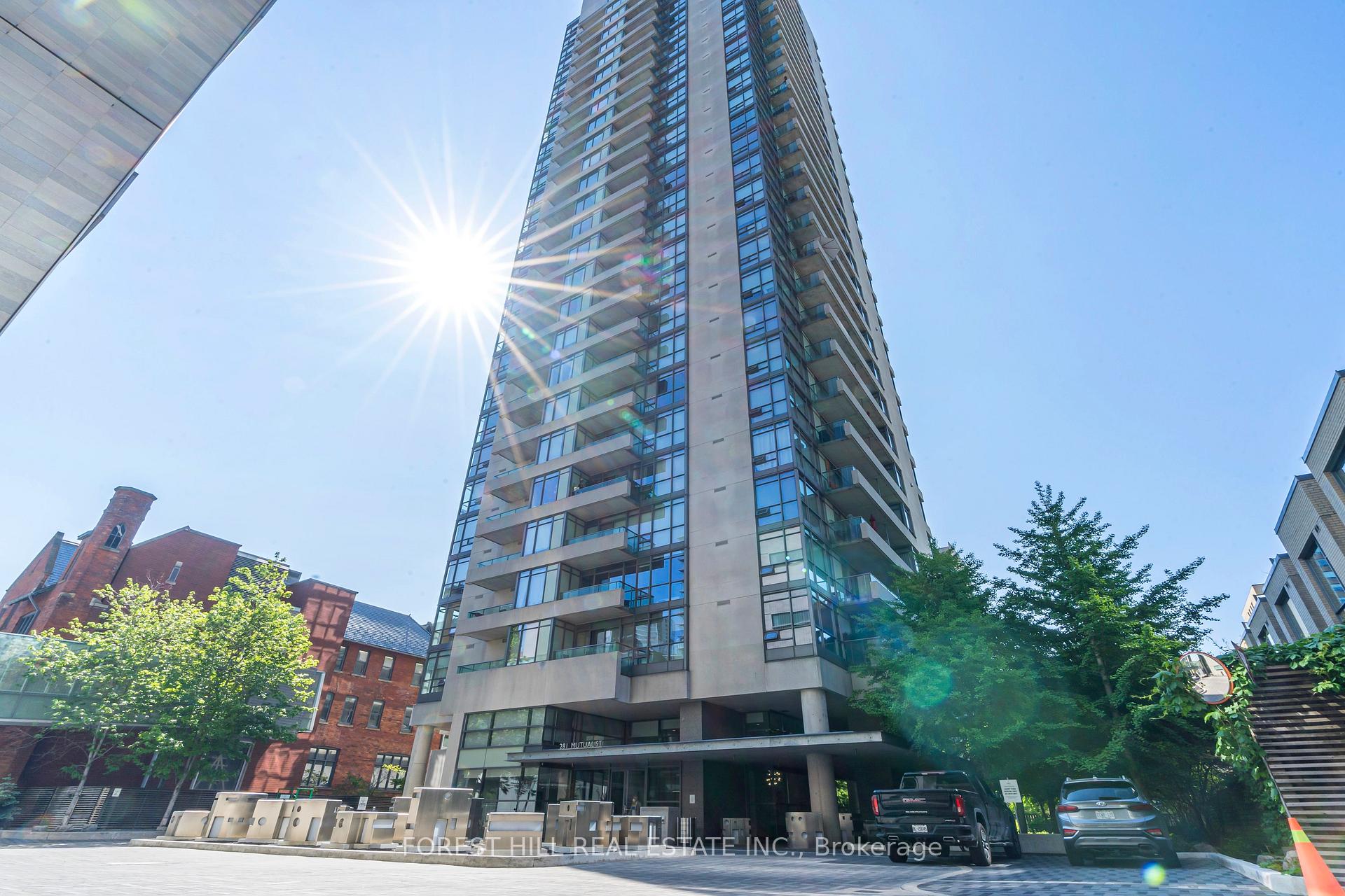 Photo 4 of Unit 605, 281 Mutual Street, Toronto, Church-Yonge Corridor — HOMEH