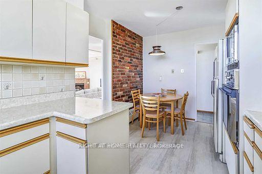 Photo 10 of Unit 1601, 130 Neptune Drive, Toronto, Englemount-Lawrence — HOMEH