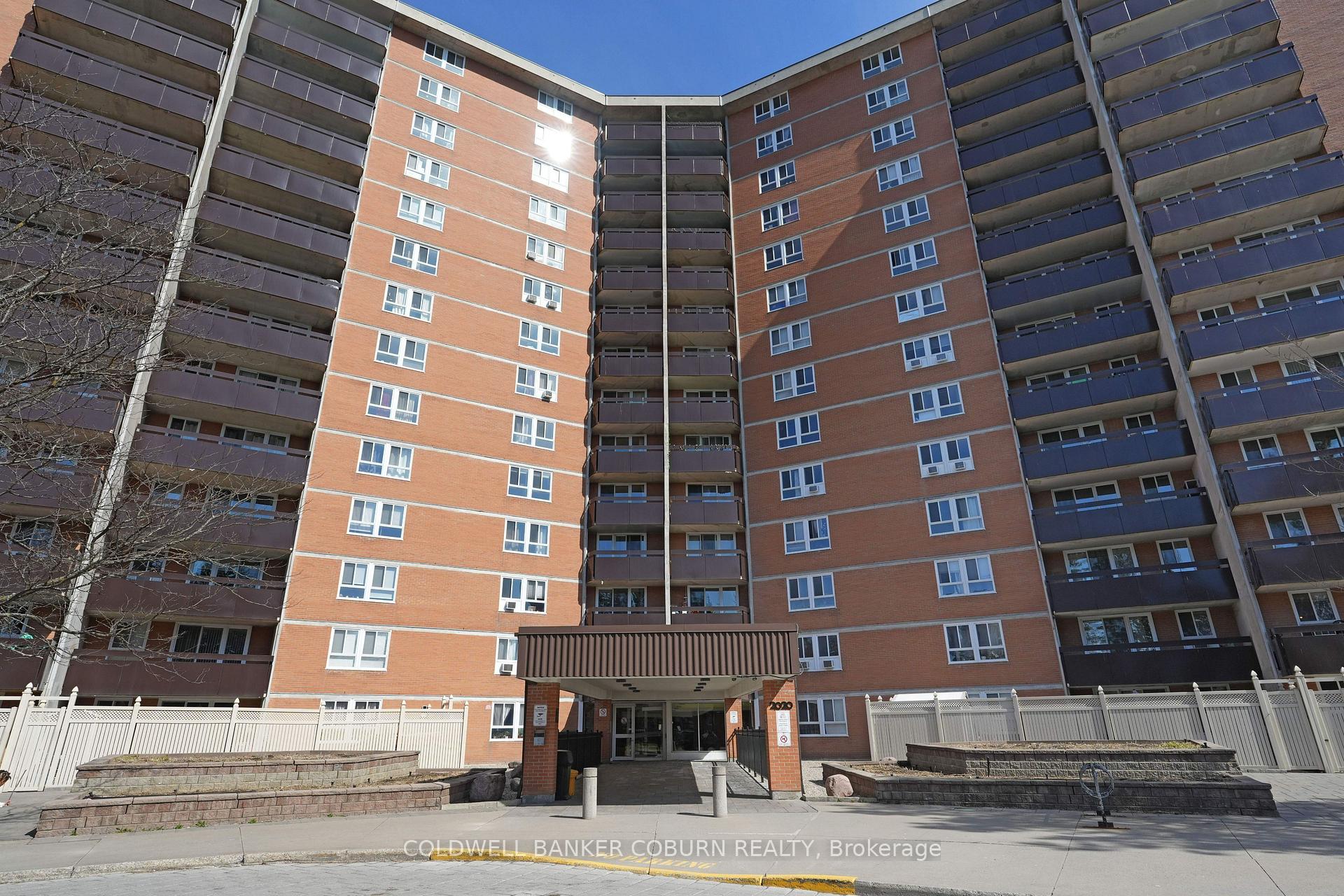 Photo 2 of Unit 614, 2020 Jasmine Crescent, Ottawa, Beacon Hill South — HOMEH