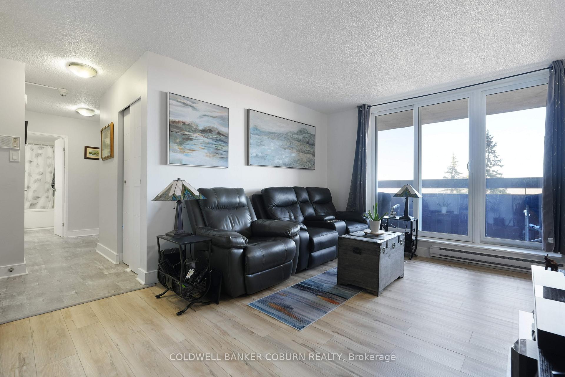 Photo 5 of Unit 614, 2020 Jasmine Crescent, Ottawa, Beacon Hill South — HOMEH