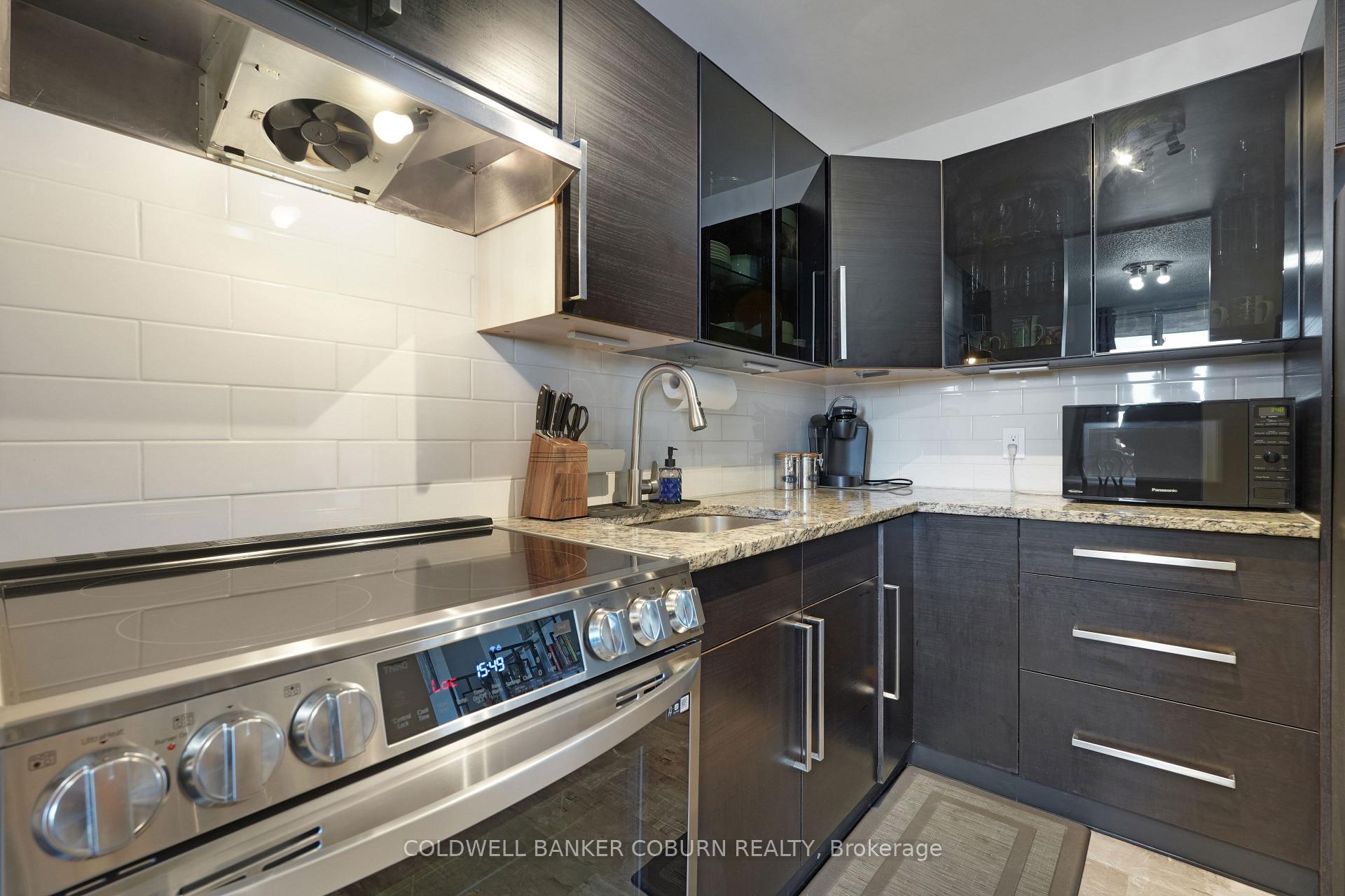 Photo 10 of Unit 614, 2020 Jasmine Crescent, Ottawa, Beacon Hill South — HOMEH