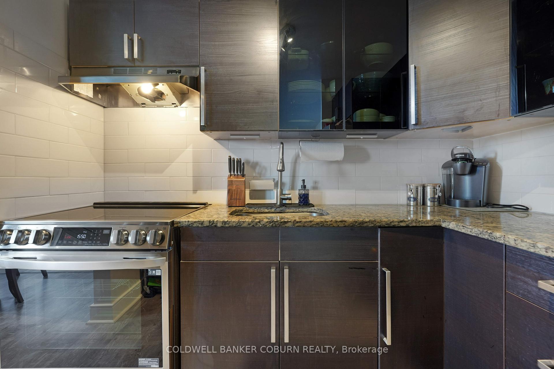 Photo 11 of Unit 614, 2020 Jasmine Crescent, Ottawa, Beacon Hill South — HOMEH