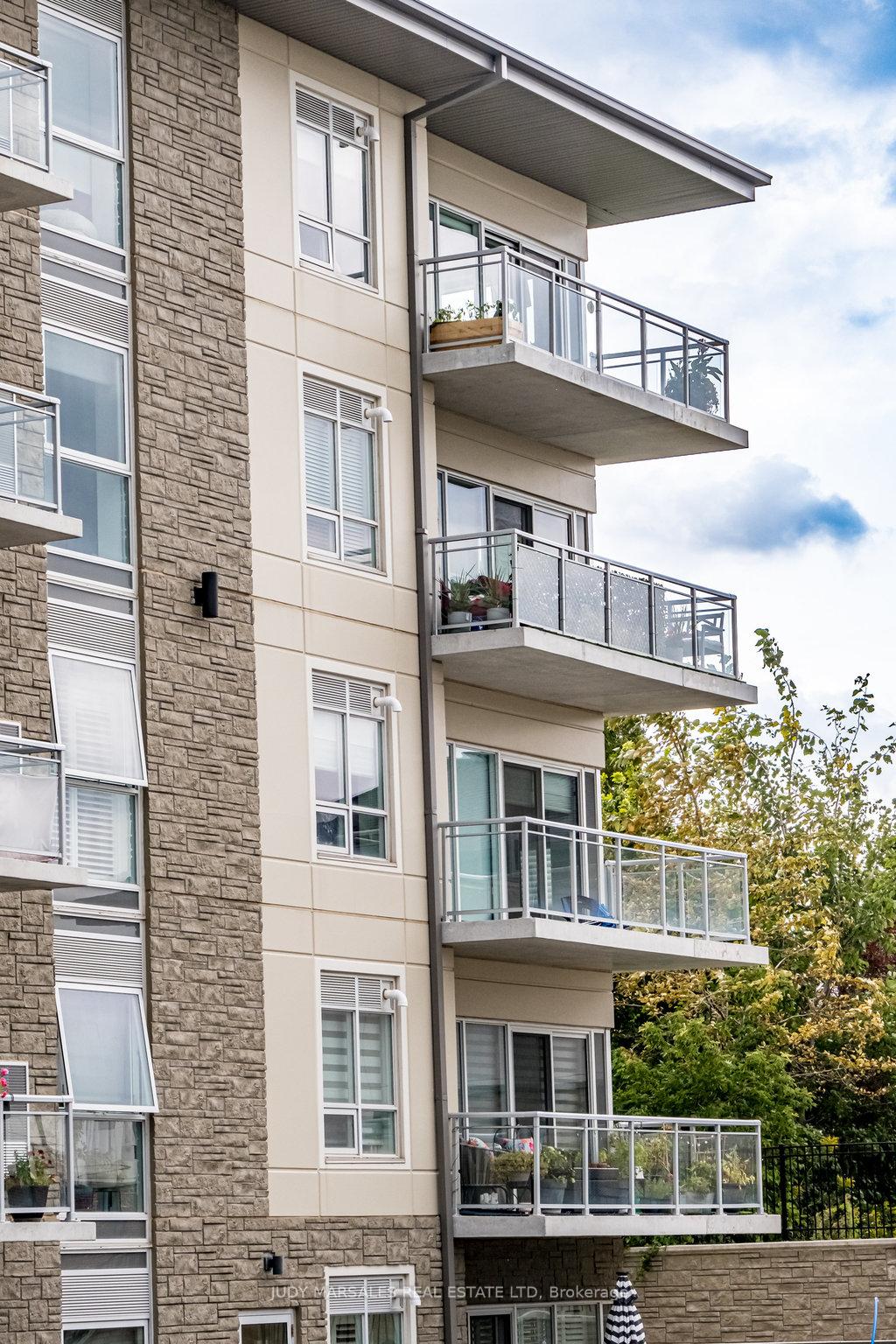 Photo 3 of Unit 510, 16 Markle Crescent, Hamilton, Ancaster — HOMEH