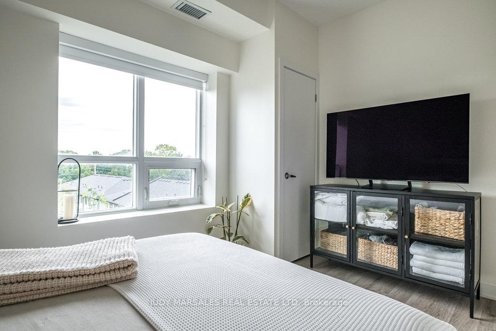 Photo 13 of Unit 510, 16 Markle Crescent, Hamilton, Ancaster — HOMEH