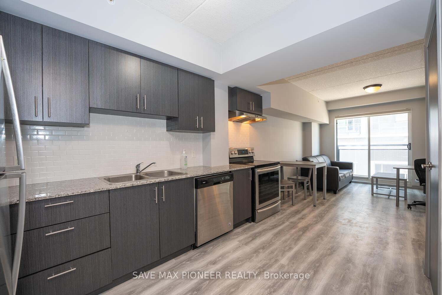 Photo 5 of Unit G215, 275 Larch Street, Waterloo, Lakeshore Village — HOMEH