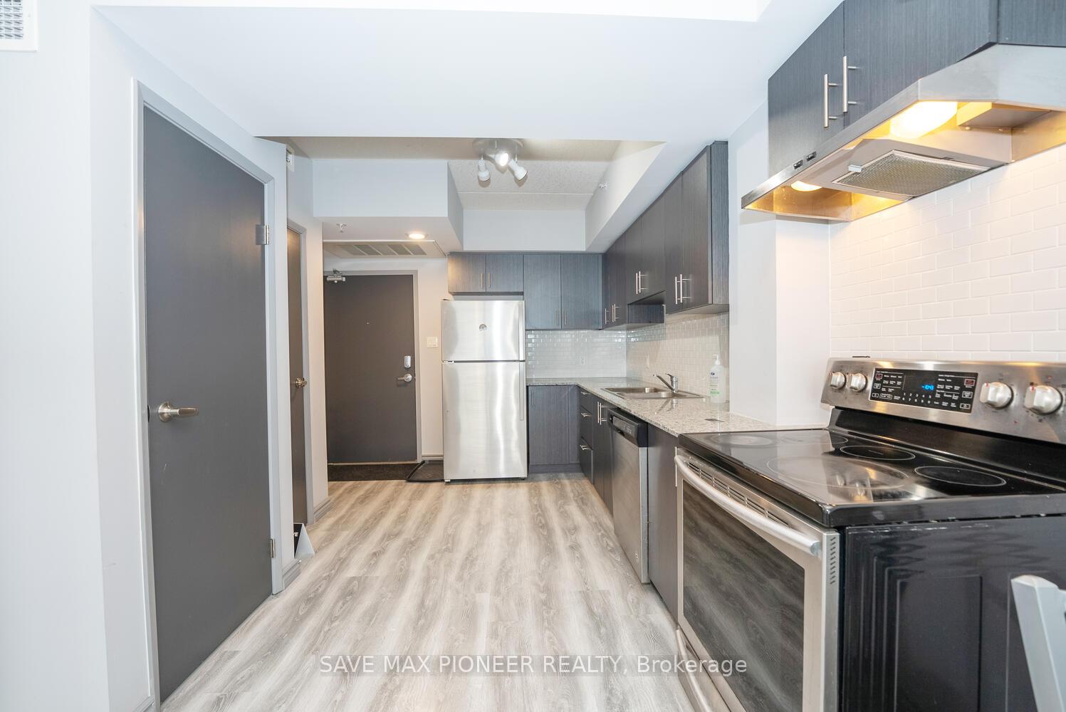 Photo 9 of Unit G215, 275 Larch Street, Waterloo, Lakeshore Village — HOMEH