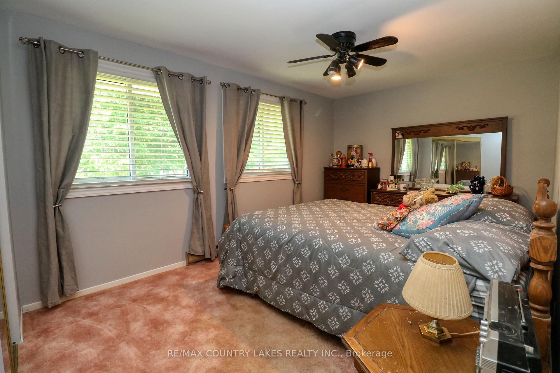 Photo 8 of 122 Victoria Avenue, Brock, Beaverton — HOMEH
