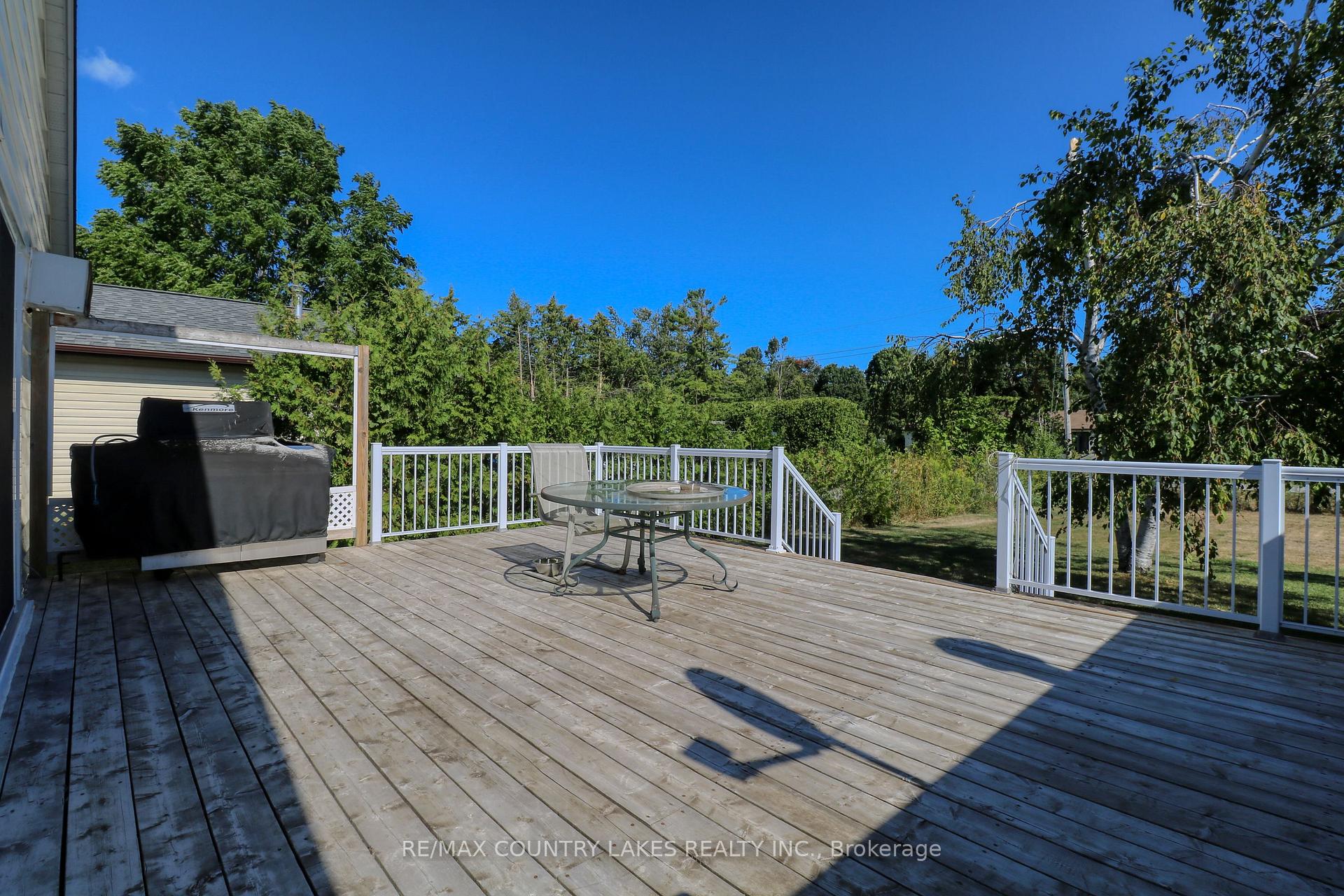 Photo 12 of 122 Victoria Avenue, Brock, Beaverton — HOMEH