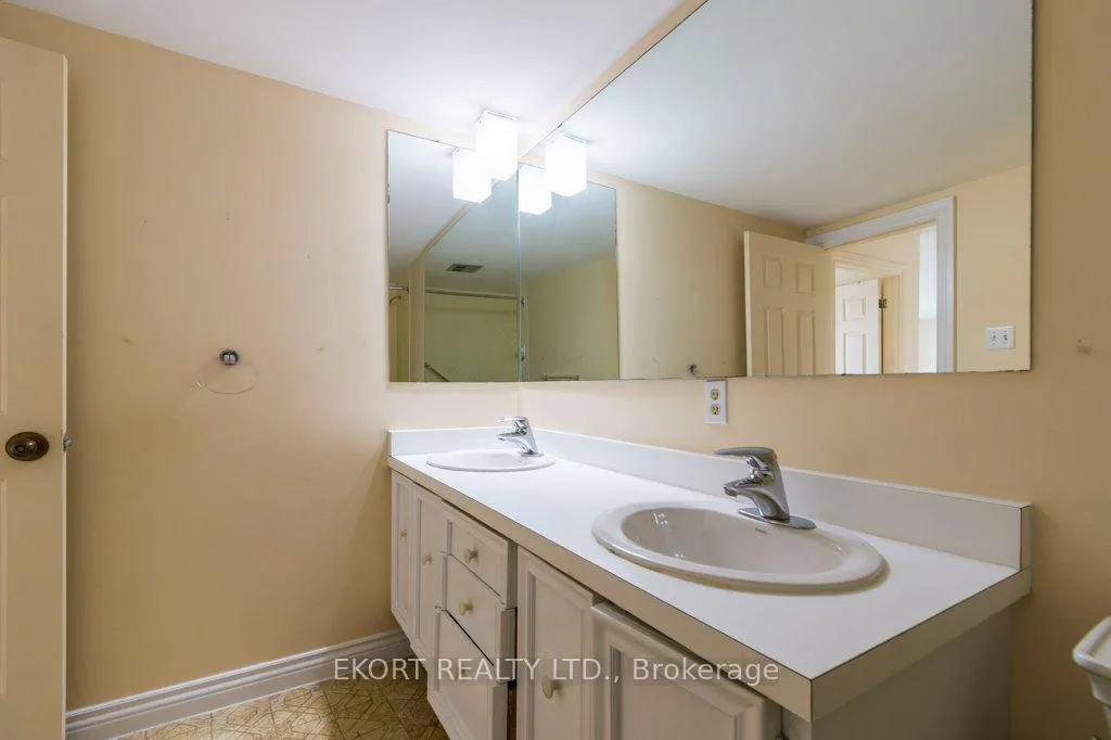 Photo 17 of Unit 604, 2 South Front Street, Belleville, Belleville Ward — HOMEH