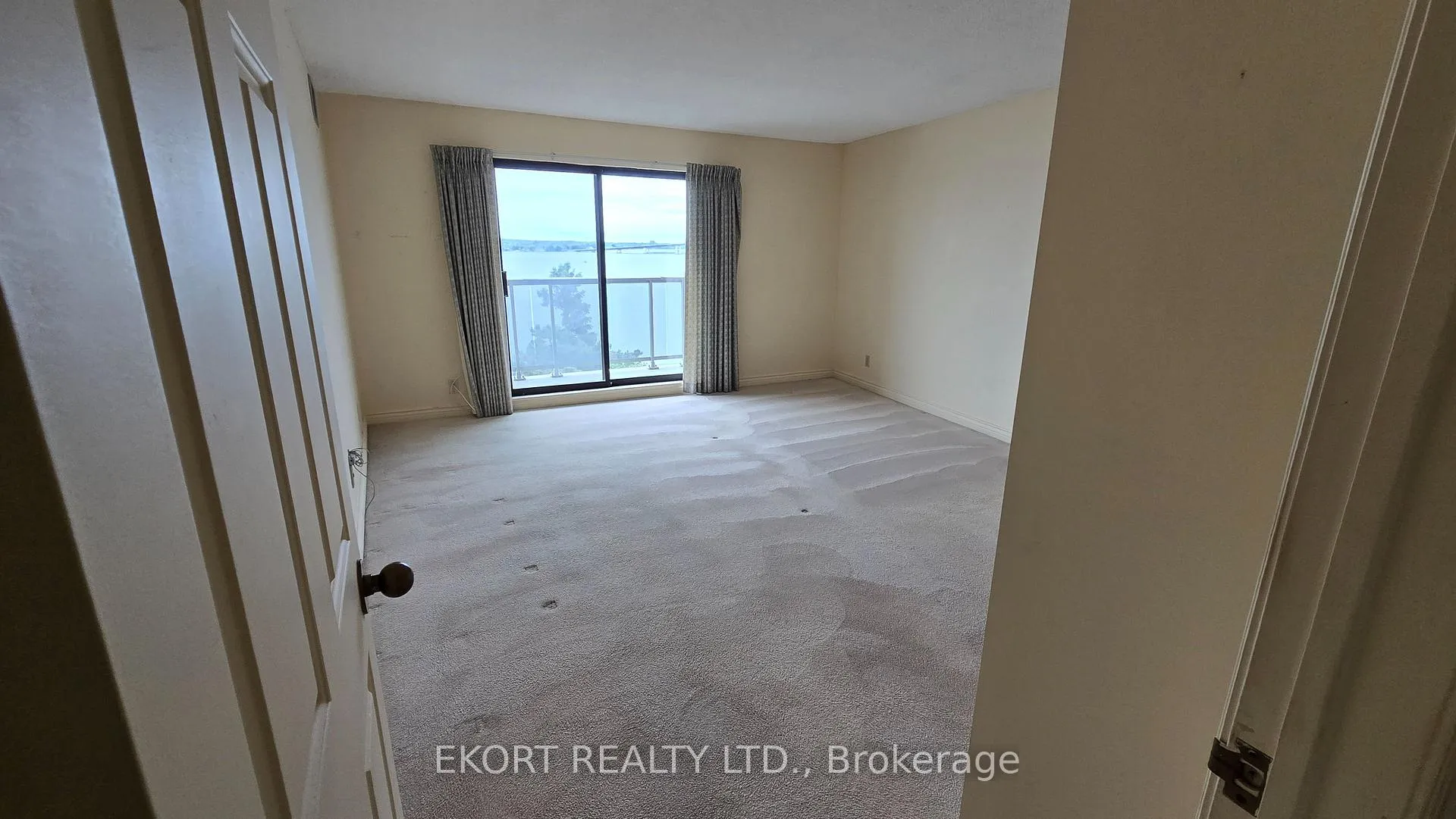 Photo 18 of Unit 604, 2 South Front Street, Belleville, Belleville Ward — HOMEH