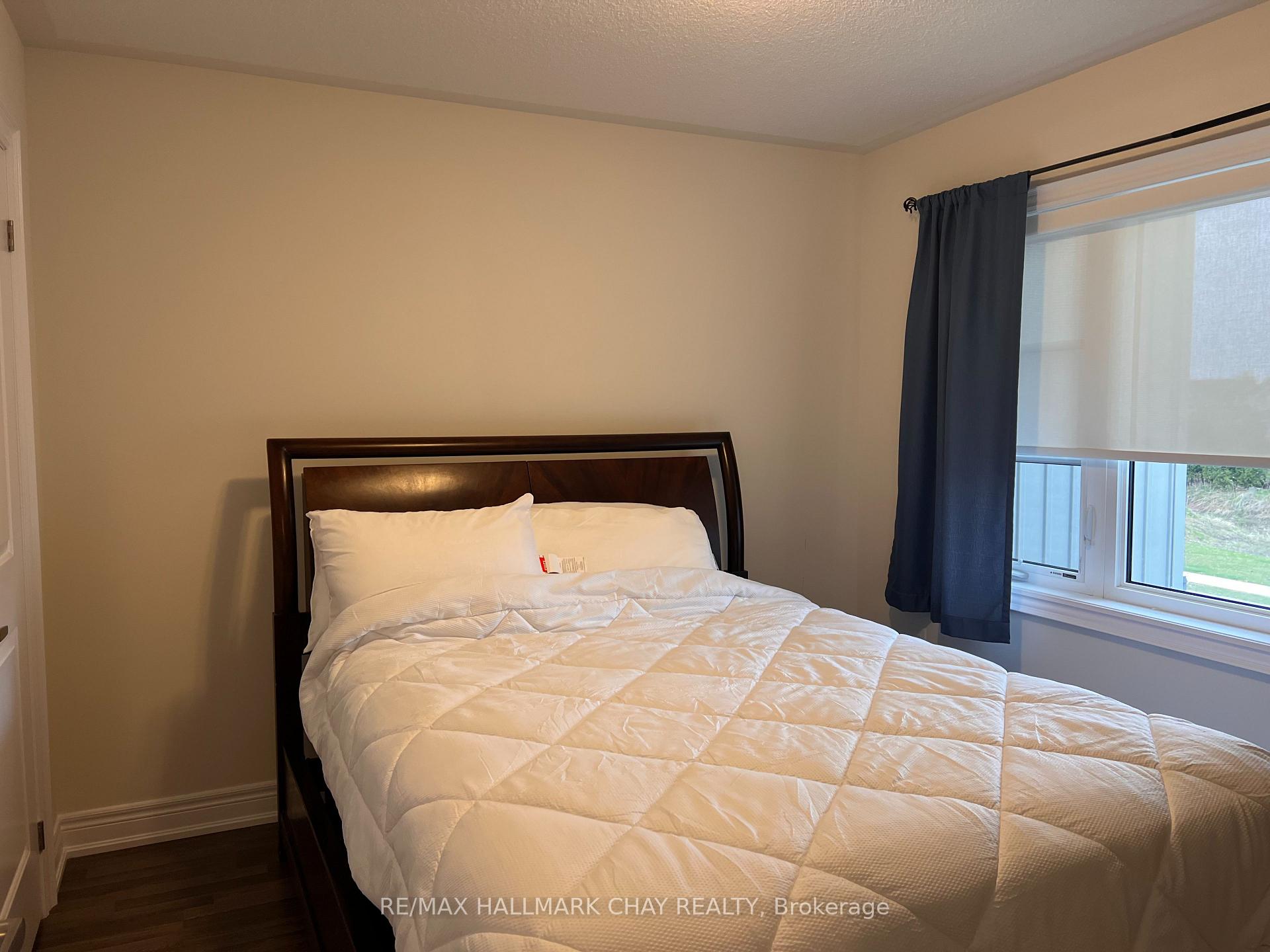 Photo 11 of 327 Atkinson Street, Clearview, Stayner — HOMEH