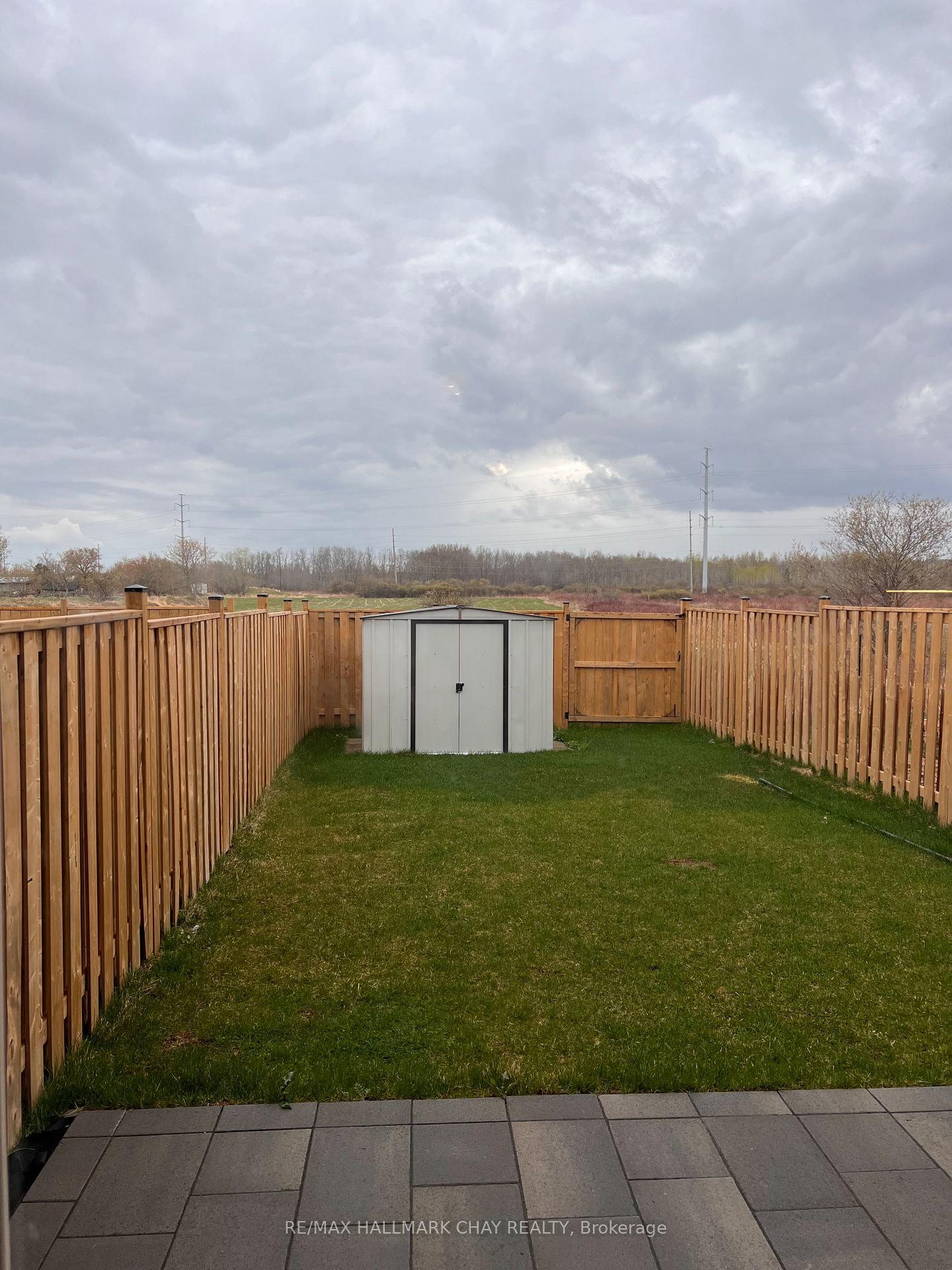 Photo 16 of 327 Atkinson Street, Clearview, Stayner — HOMEH