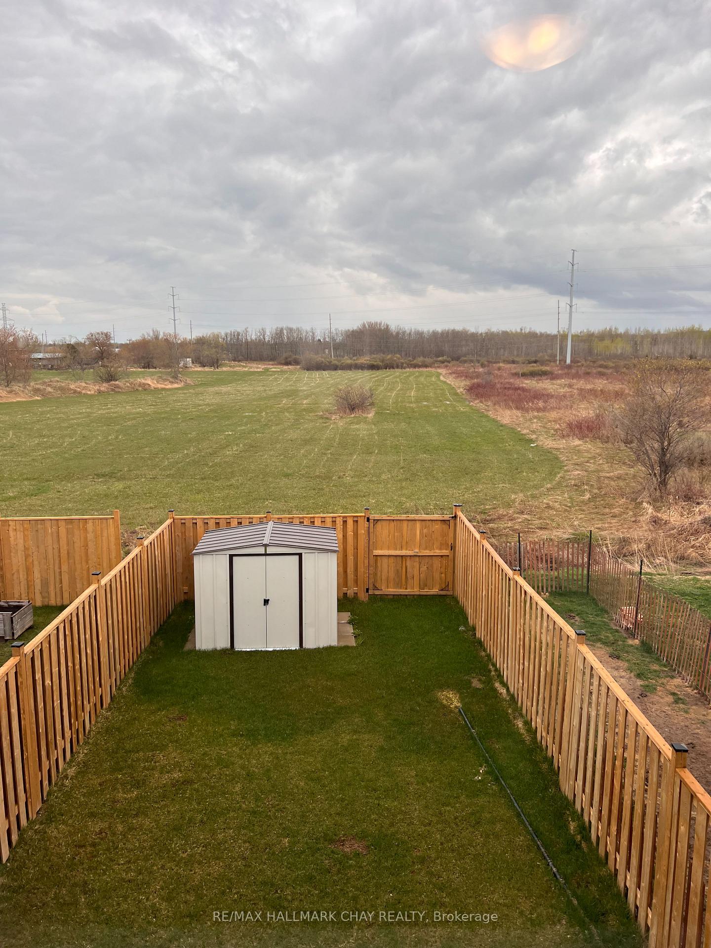 Photo 19 of 327 Atkinson Street, Clearview, Stayner — HOMEH