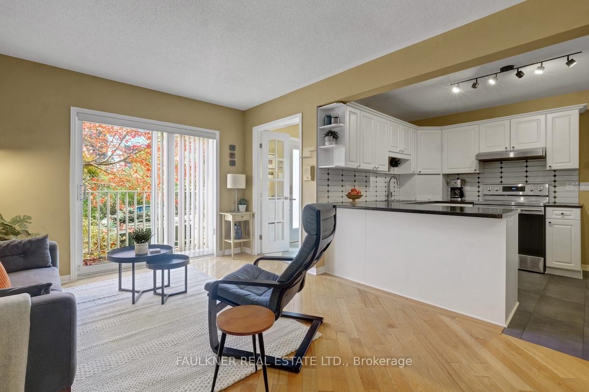 Photo 5 of 393 Bell Street S, Ottawa, West Centre Town — HOMEH