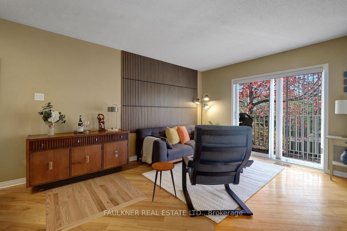 Photo 10 of 393 Bell Street S, Ottawa, West Centre Town — HOMEH