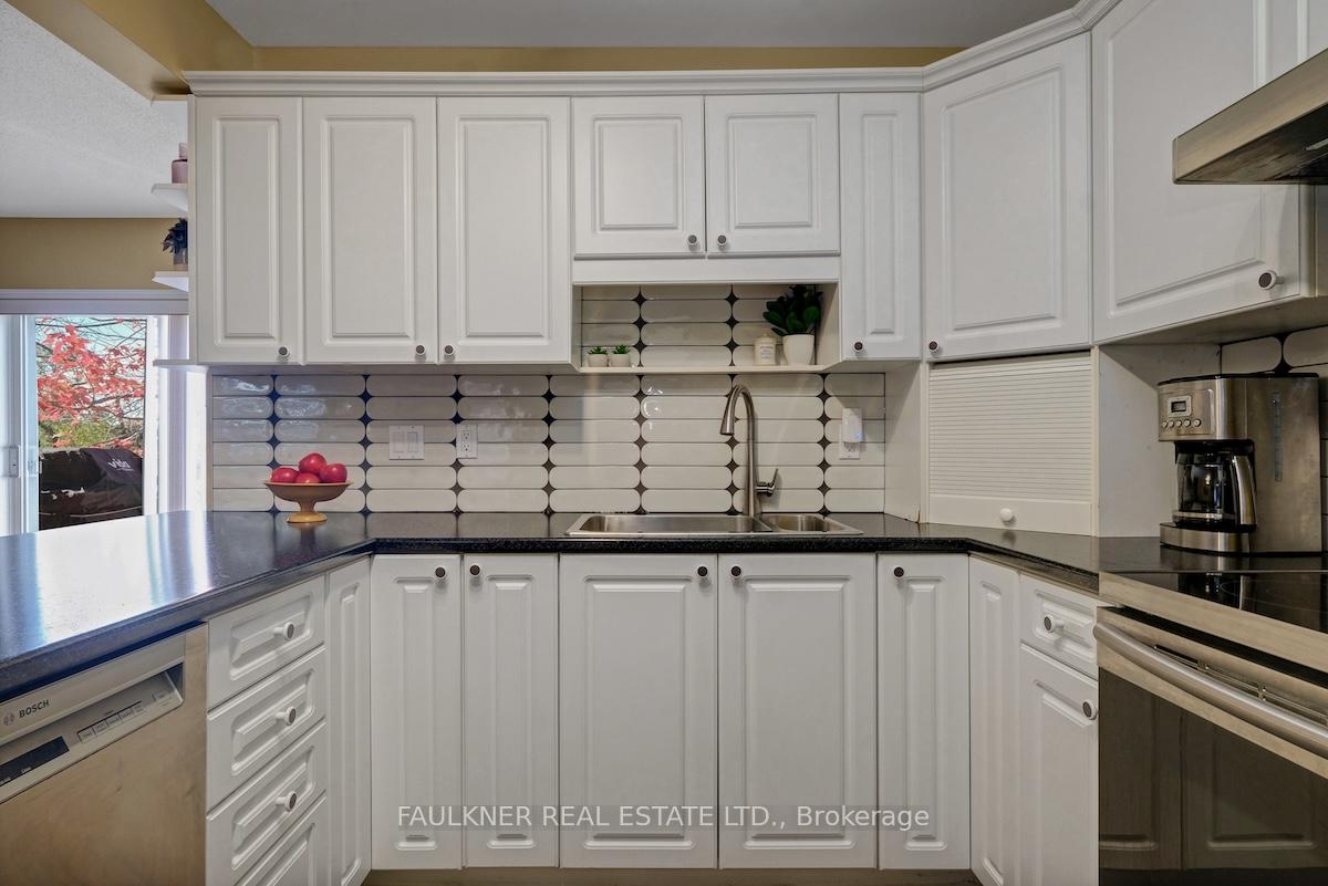 Photo 11 of 393 Bell Street S, Ottawa, West Centre Town — HOMEH